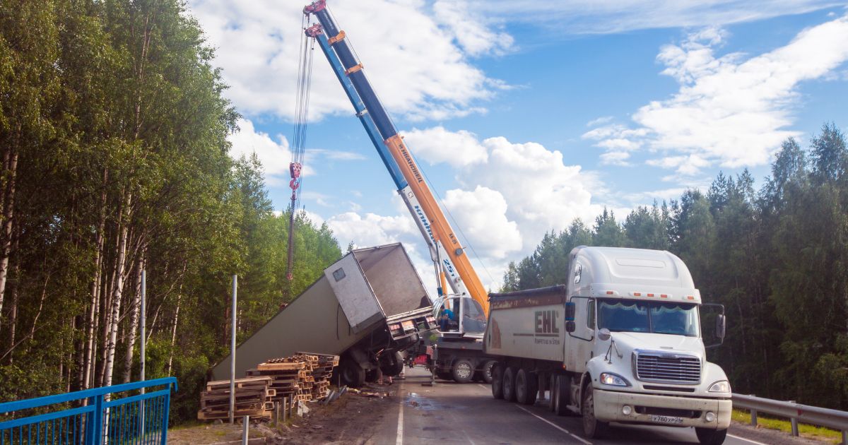 truck stranded after accident